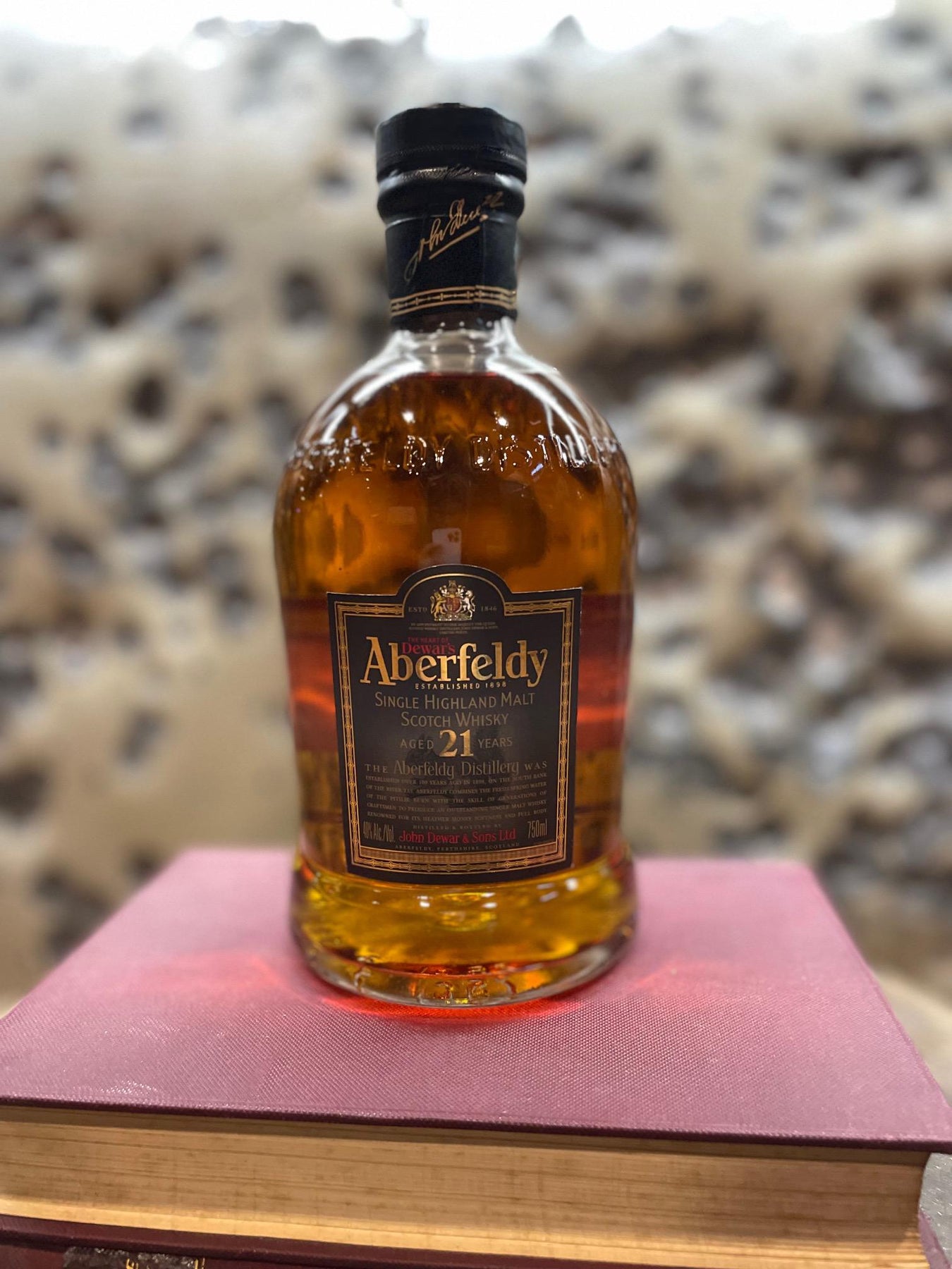 Highland Single Malt Scotch Whisky A'bunadh Aberlour 0,7 ℓ, Gift box
